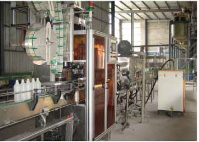 Waterdigte en roesvaste krimphuls-etiketmasjien vir PVC- en PET-bottels