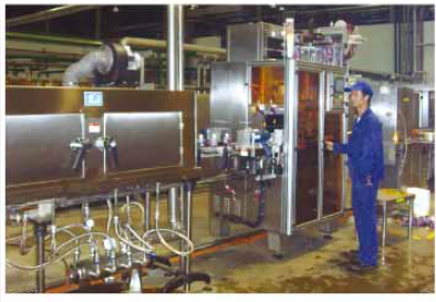 Waterdigte en roesvaste krimphuls-etiketmasjien vir PVC- en PET-bottels