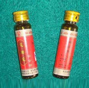 Wynbottel-flessie-etiketteringsmasjien ten volle outomaties 220V 2kw Maklike bediening