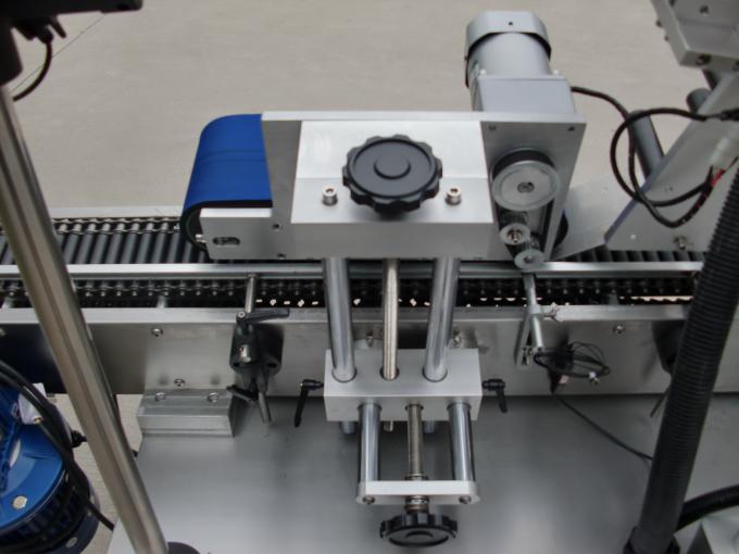 Hoë spoed klein ronde blikkies etiket gom masjien, oog swart bottel etiket plakker masjien vir skoonheidsmiddels