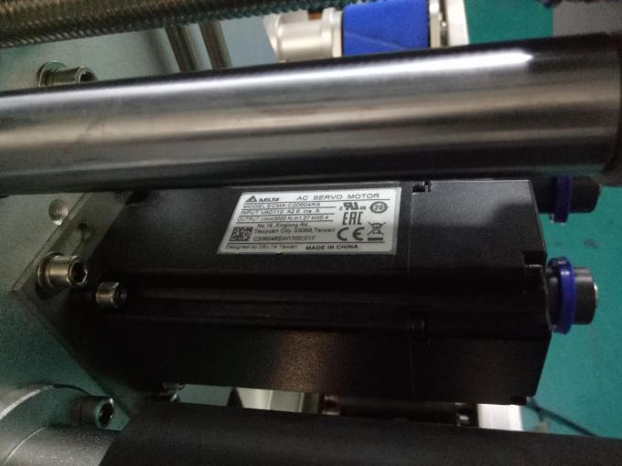 SUS304 Kabinet Etiketmasjien vir vierkantige bottelplakkate met twee kante met produkte vir persoonlike versorging