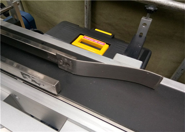 CE top etiketteringsmasjien vir drank / drankies / daaglikse chemikalieë / medisyne