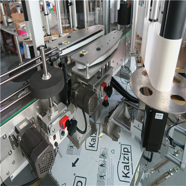 Volledige outomatiese vierkantige botteletiketmasjiene 4000-8000 B / H-kapasiteit