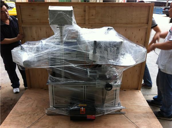 45m / min spoedplakkertiket-toediener vir vierkantige / ronde / plat waterbottels