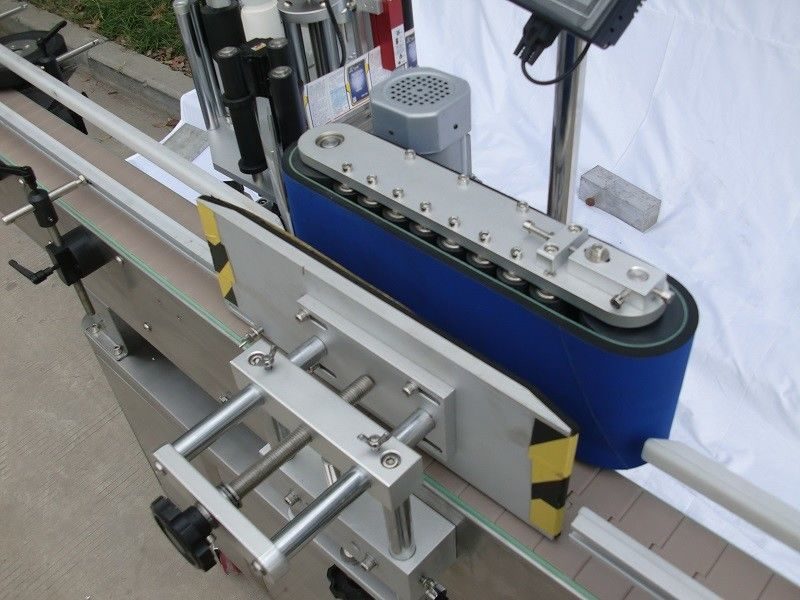 China Aerosol kan outomatiese ronde bottel etiketteringsmasjien vir 20-200 stuks / min flessies selfklevende verskaffer