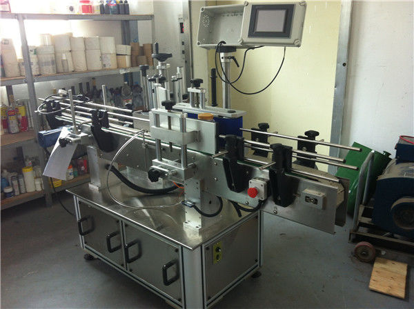 Vrugte / groente sap Ronde bottelplakkersetiketmasjien vir drankbedryf