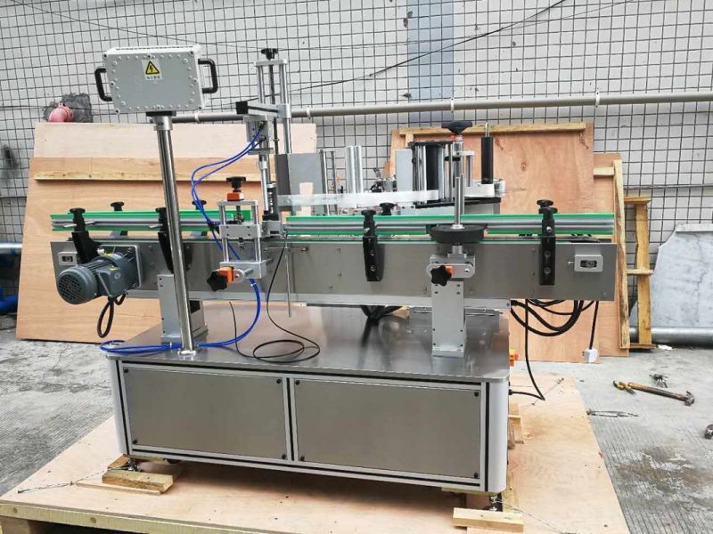 China Pawpaw / Guava-etiketmasjien vir bottelplakkers vir drankverskaffer