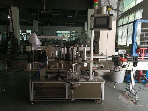 China Dubbelkant Plastic Etiketteringsmasjien vir bottels / outomatiese botteletiketverskaffer